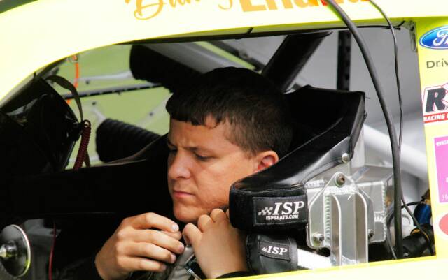 Danny Efland in the number 39 car
